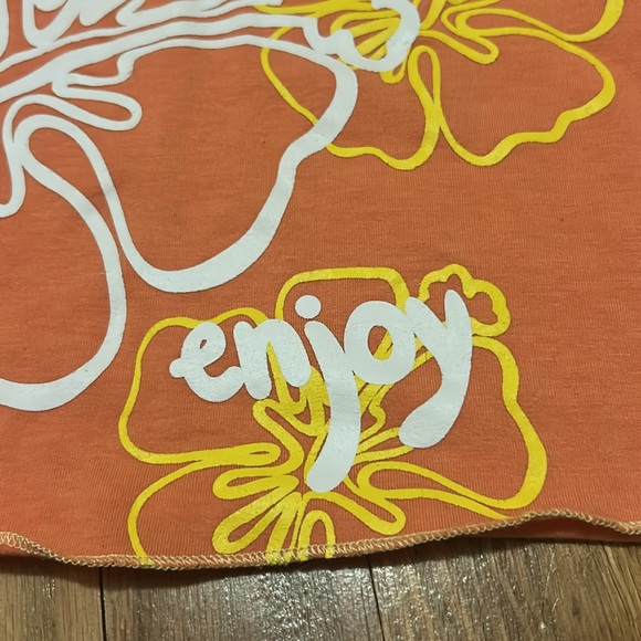 🚨SHEIN Women’s Orange Cream Graphic Crop Tank Top XL - Picture 3 of 7